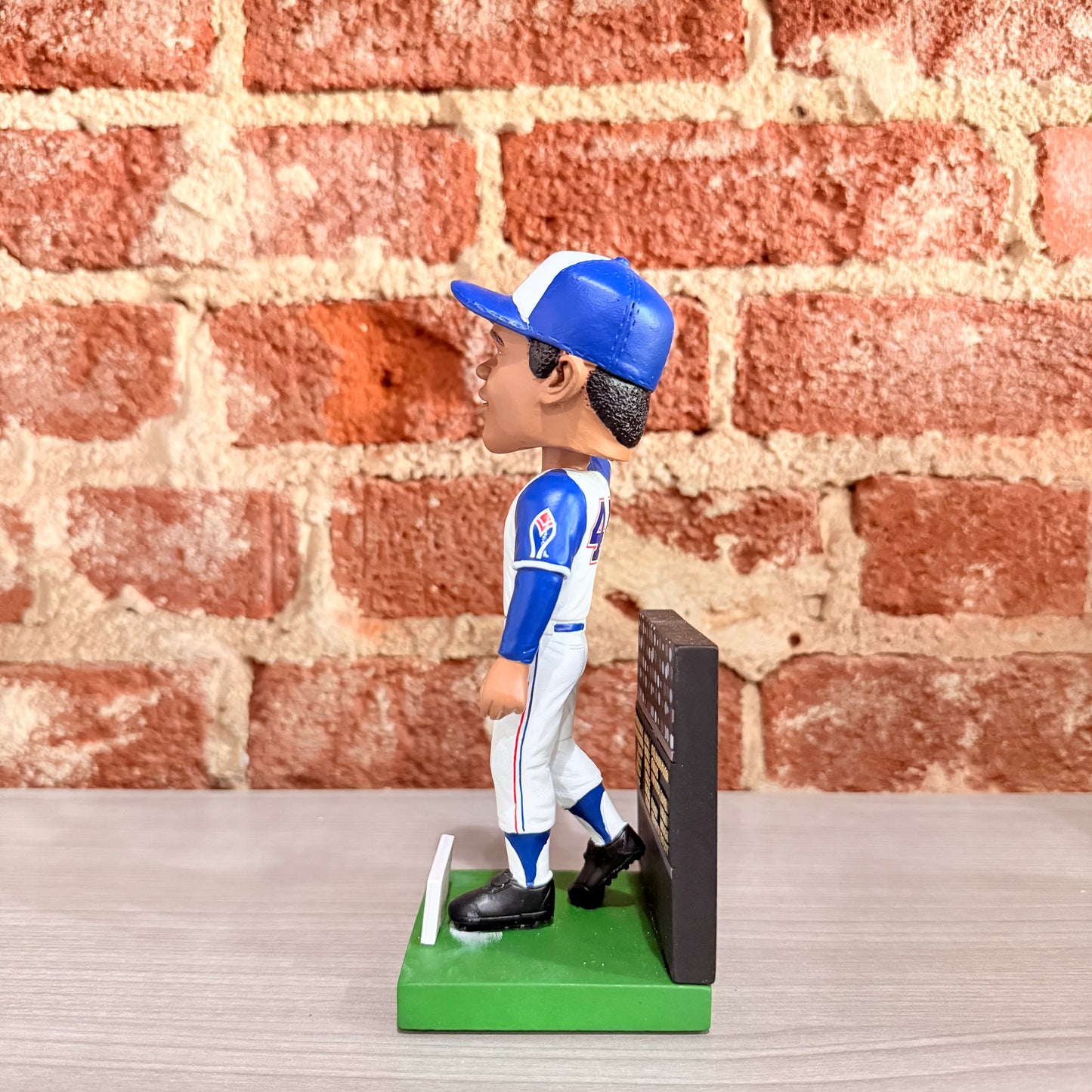 Hank Aaron '74 Home Run Record Bobblehead Giveaway 4/8/24