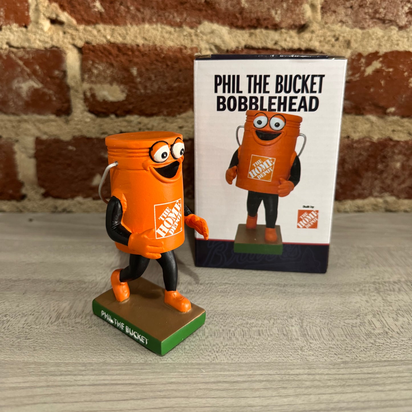 Atlanta Braves Home Depot Tool Race Phil the Bucket Mini Bobblehead 5/21/23