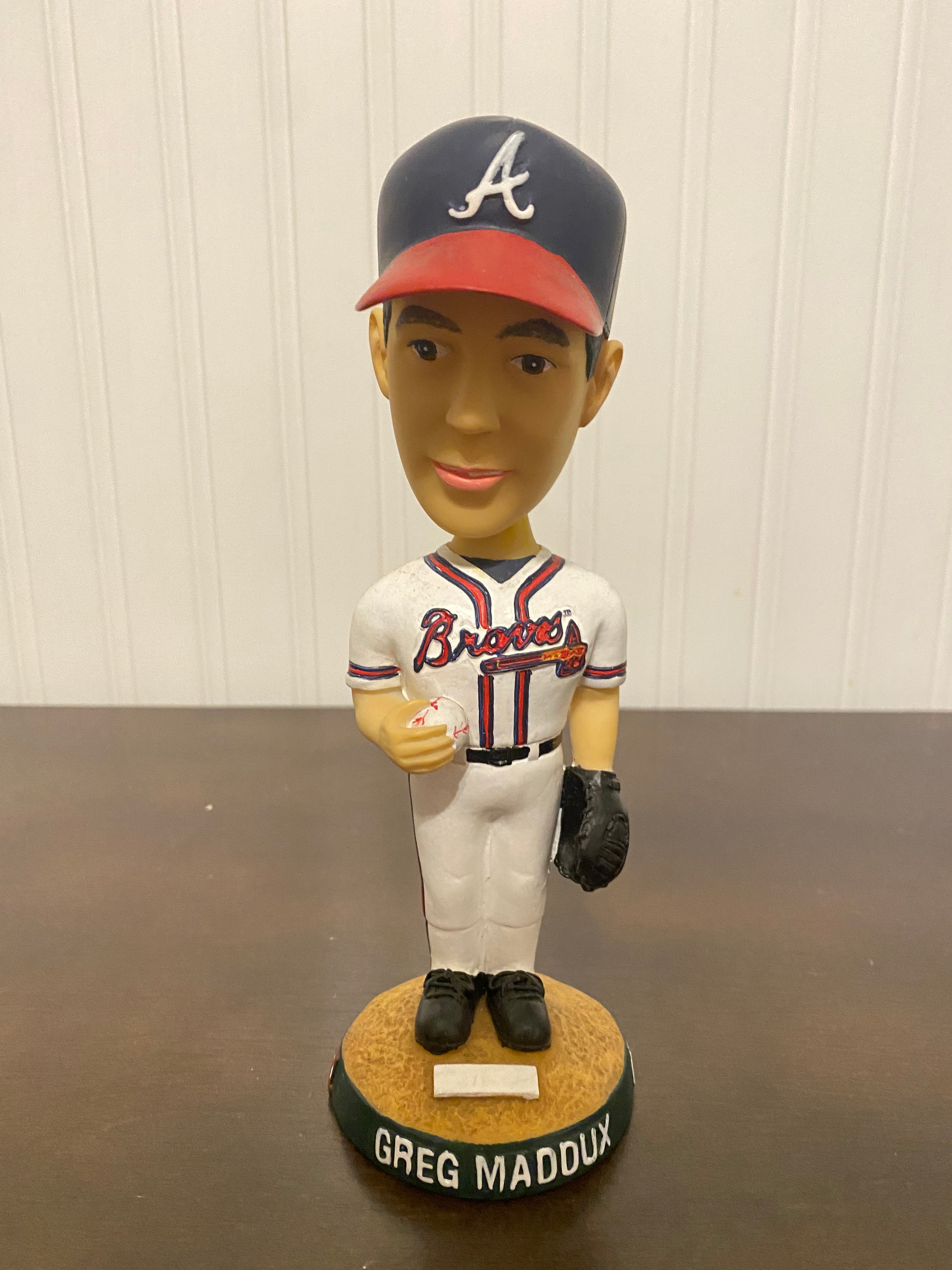 Greg Maddux 2002 Atlanta Braves Bobblehead – Atlanta Bobbles